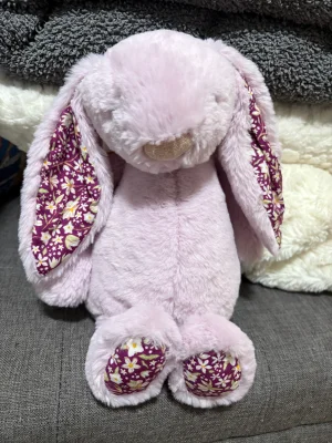 Thistlepop Blossom Luxe Bunny Jellycat | Jelly Journal