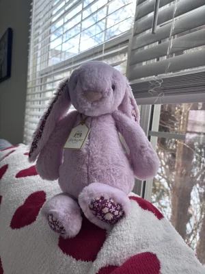 Thistlepop Blossom Luxe Bunny Jellycat | Jelly Journal