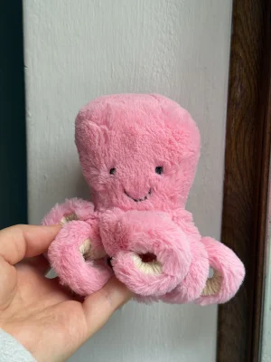Candie Octopus Jellycat photo