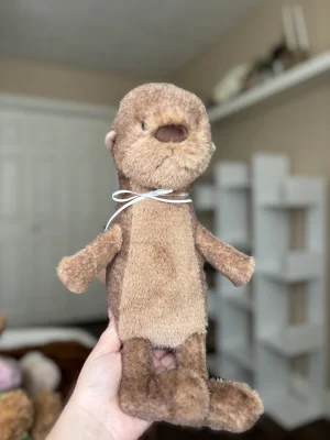 Brooke Otter Jellycat photo
