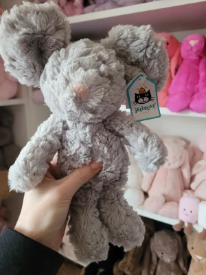 A photo of Iggle Mouse Jellycat taken by Kitsfae