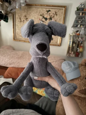 A photo of Zeus Great Dane Jellycat taken by amandamariejelly