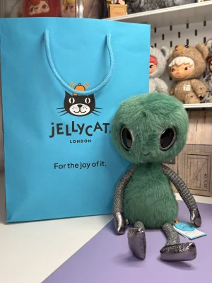 A photo of Zyllan Alien Jellycat taken by JELLY_SROD