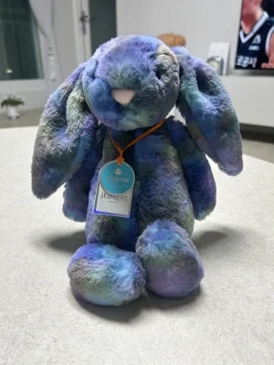 Zodihop Luxe Bunny Jellycat | Jelly Journal