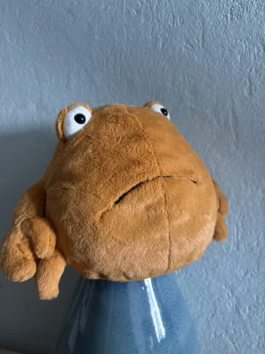 A photo of Chrissie Crab Jellycat taken by Stellicat