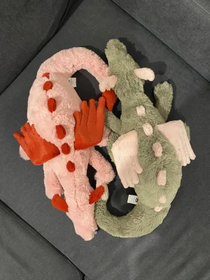 新品 Jellycat Heart Dragon 赤×ピンク バレンタイン限定 Heart Dragon
