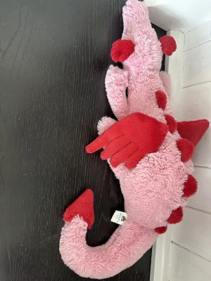A photo of Heart Dragon Jellycat taken by Jellytastic