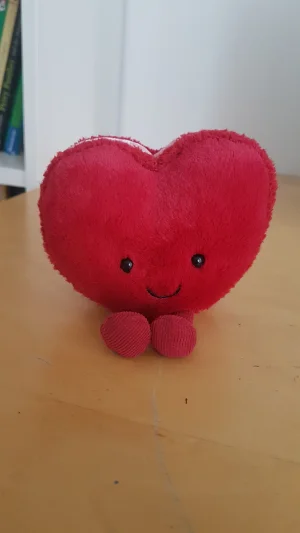 Amuseables Arlette Heart Macaron Jellycat photo