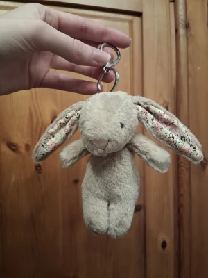 Blossom Beige Bunny Bag Charm Jellycat | Jelly Journal