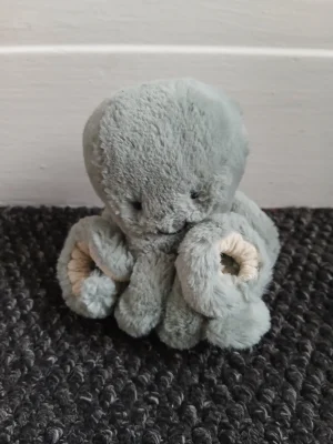 Odyssey Octopus - Tiny Jellycat photo
