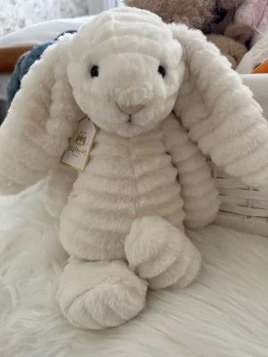 Bashful Luxe Bunny Nimbus Jellycat photo