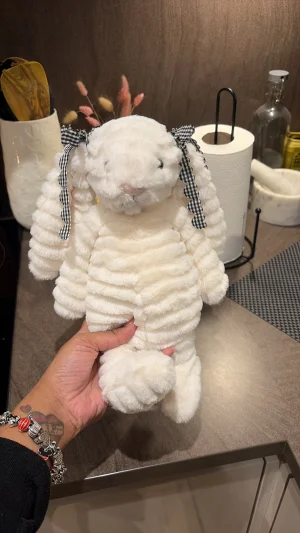 Bashful Luxe Bunny Nimbus Jellycat photo uploaded by Seni113