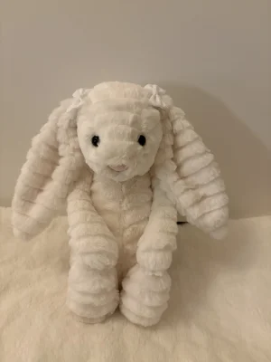 Bashful Luxe Bunny Nimbus Jellycat photo