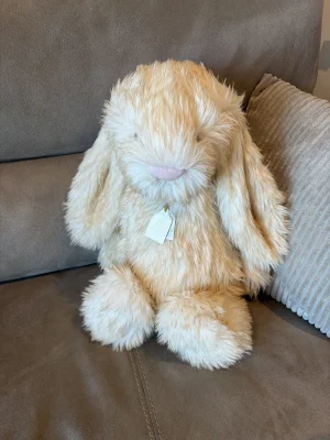 Springlowe Luxe Bunny Jellycat photo uploaded by Seni113