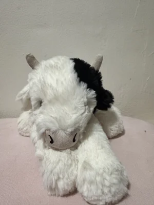 Smudge Cow Jellycat photo