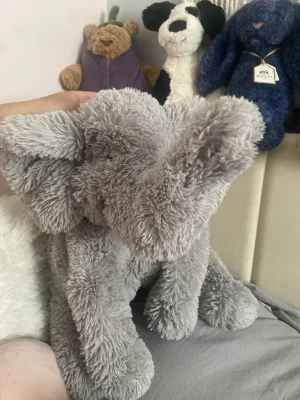 Wanderlust Elly Jellycat photo
