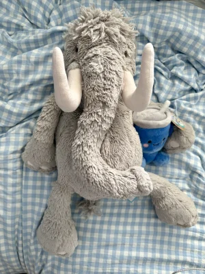 Viggo Mammoth Jellycat photo