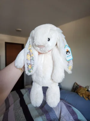 Blossom Calli Bunny - Medium Jellycat | Jelly Journal
