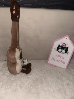 Amuseables Ukulele Jellycat | Jelly Journal