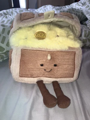 Amuseables Treasure Chest Jellycat | Jelly Journal