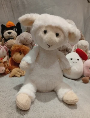 Nibbles Lamb - Medium Jellycat photo uploaded by Sweet_Treat