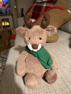A photo of Bashful Pine Reindeer Jellycat taken by Stephmarie207