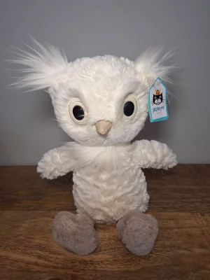 A photo of Dapperdots Owl Jellycat taken by Sofie