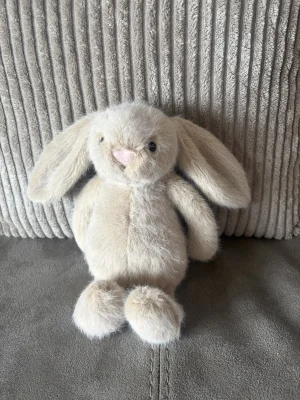 Wheat Flufflet Bunny Jellycat photo uploaded by Seni113