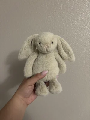 Wheat Flufflet Bunny Jellycat photo uploaded by jelly20