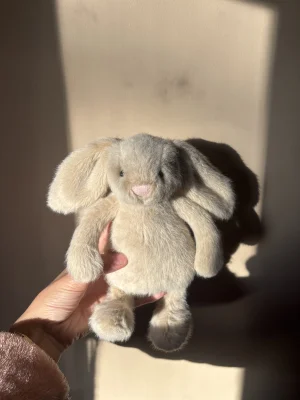 Wheat Flufflet Bunny Jellycat photo