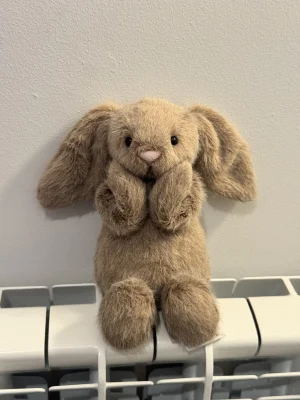 Fawn Flufflet Bunny Jellycat | Jelly Journal