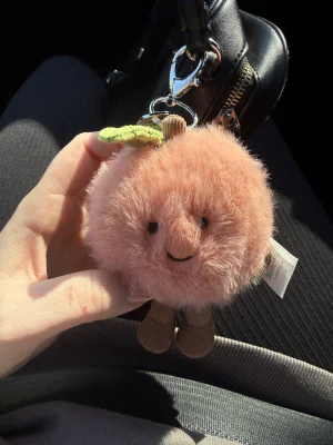 Amuseables Peach Bag Charm Jellycat | Jelly Journal