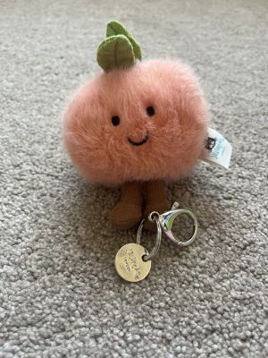 Amuseables Peach Bag Charm Jellycat | Jelly Journal