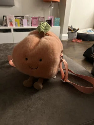 Amuseables Peach Shoulder Bag Jellycat photo