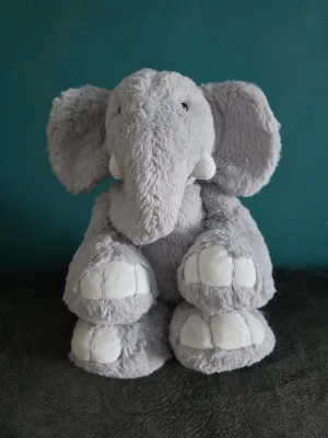 Rollo Elephant - Medium Jellycat photo