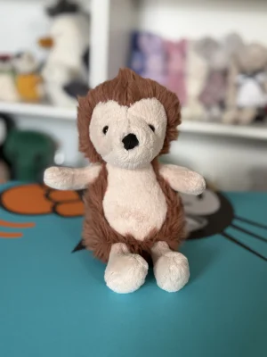Willow Hedgehog Jellycat photo