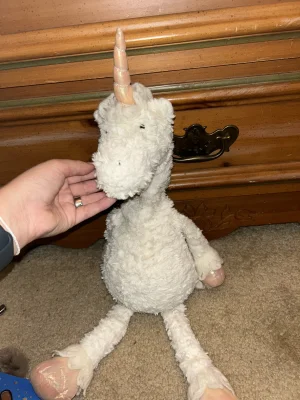 Dainty Unicorn - Medium Jellycat photo uploaded by averyd2003