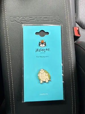 Timmy Turtle Pin Badge Jellycat photo