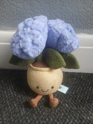 Amuseables Hydrangea Jellycat photo