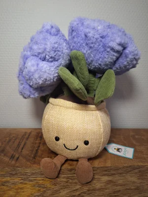 Front photo of Amuseables Hydrangea uploaded by Sofie
