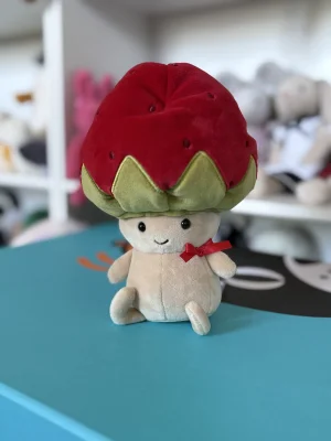 Straw-Beret Sallie Jellycat photo