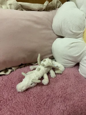 Snow Dragon Bag Charm Jellycat photo