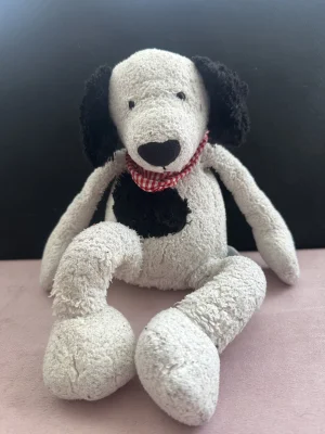 A photo of The Little White Company Black and White Dog Jellycat taken by Zoe1973