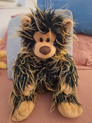 Shaggy Baggy Bear Jellycat photo