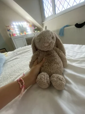 Bashful Beige Bunny - Medium Jellycat photo