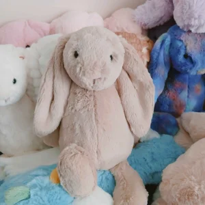Bashful Beige Bunny - Medium Jellycat photo
