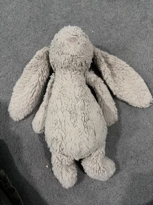 Bashful Beige Bunny - Medium Jellycat photo