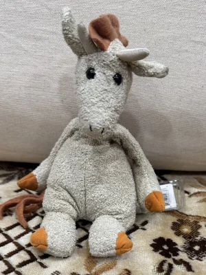 A photo of Junglie Giraffe - Tiny Jellycat taken by Gigisjellys03