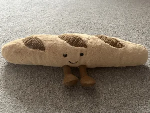 A photo of Amuseables Baguette Jellycat taken by layla12gk