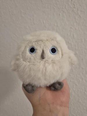 A photo of Snowy Owling Jellycat taken by Helena
